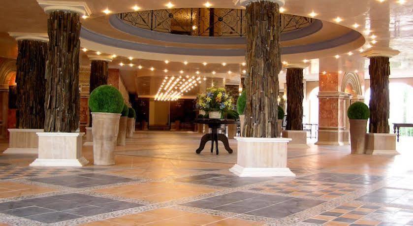 Andalucia Beach Hotel Elenite Exterior foto
